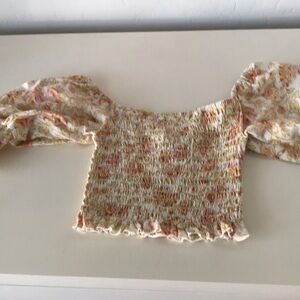 Billabong Puff sleeve floral top